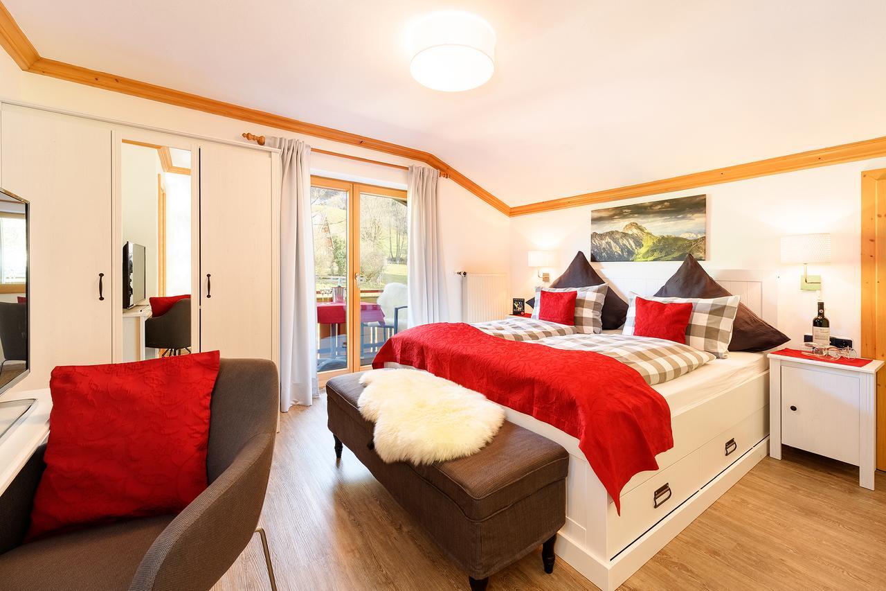 אוברסטדורף "Haus Berktold" - Annehmlichkeiten Von 4-Sterne Familien-Und Wellnesshotel Viktoria Koennen Mitbenutzt Werden מראה חיצוני תמונה